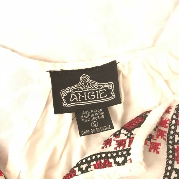 Angie Embroidered Peasant Top - boho ethnic design - Picture 4 of 5